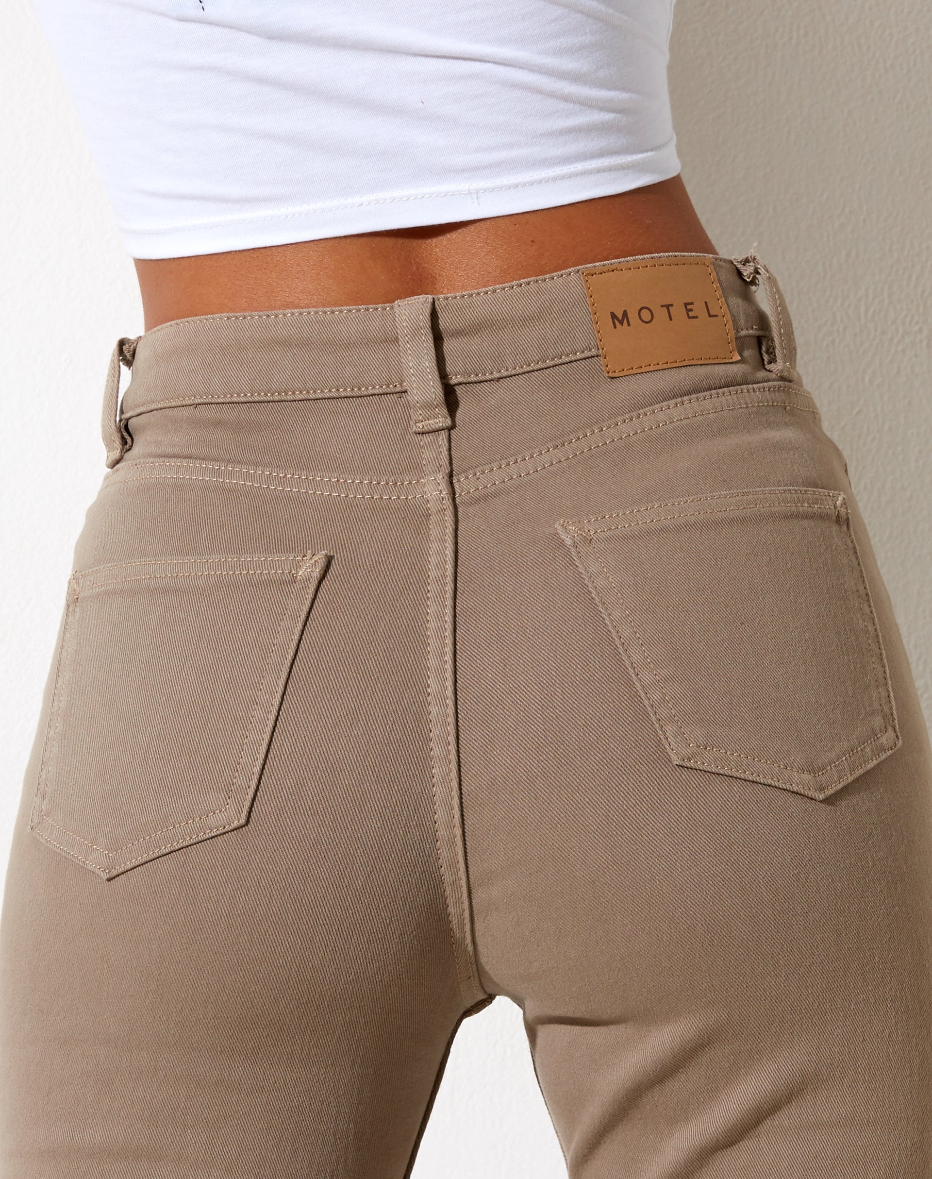 Afbeelding van Bootleg Jeans in Burnt Olive