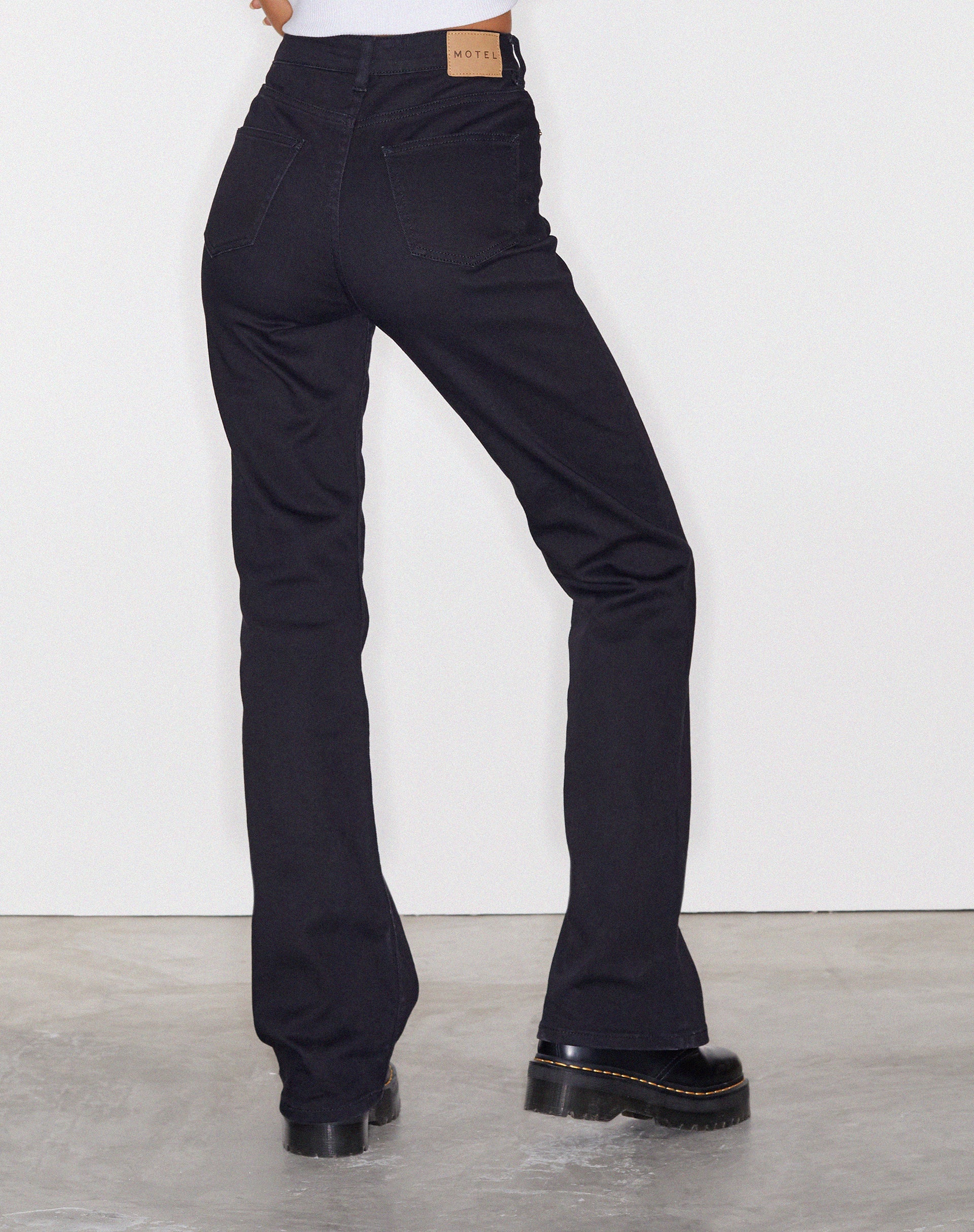 Afbeelding van Bootleg Jeans in Zwart