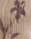 Licht goudglans met slanke bloemenprint