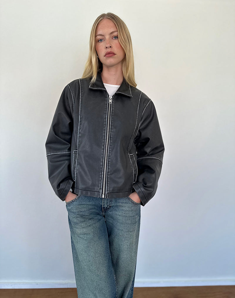 Brittany Distressed Jacket in PU Zwart