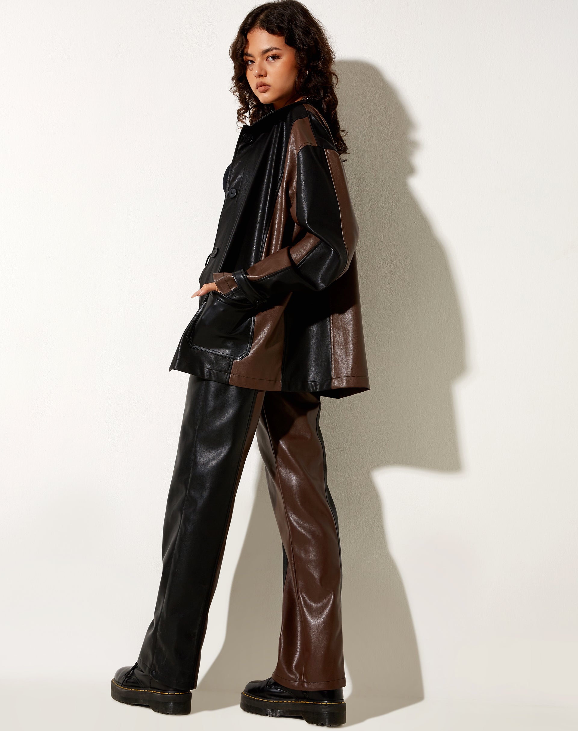 Afbeelding van Bugi Jacket in PU Bittere Chocolade