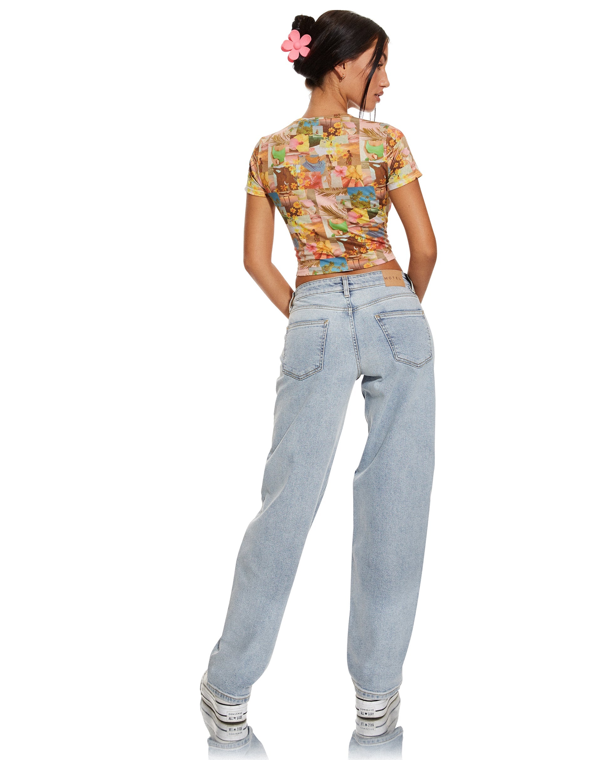 Afbeelding van MOTEL X BARBARA Shrunken Tee in 90's Tropische Collage