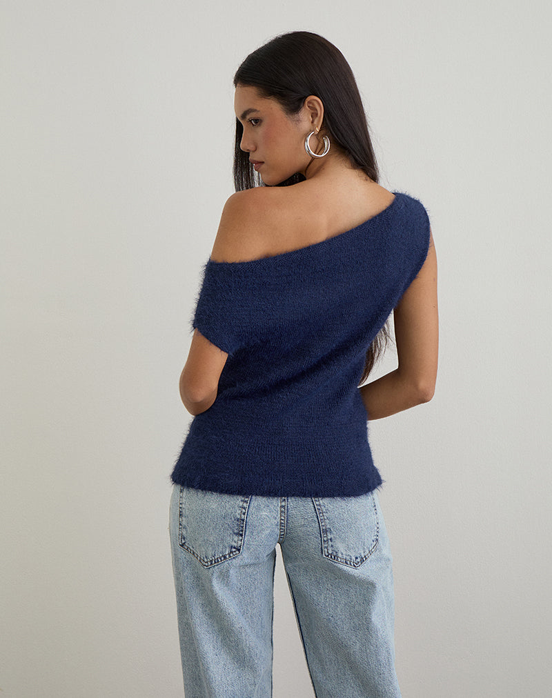 Afbeelding van Calyce Top in Fluffy Knit Navy