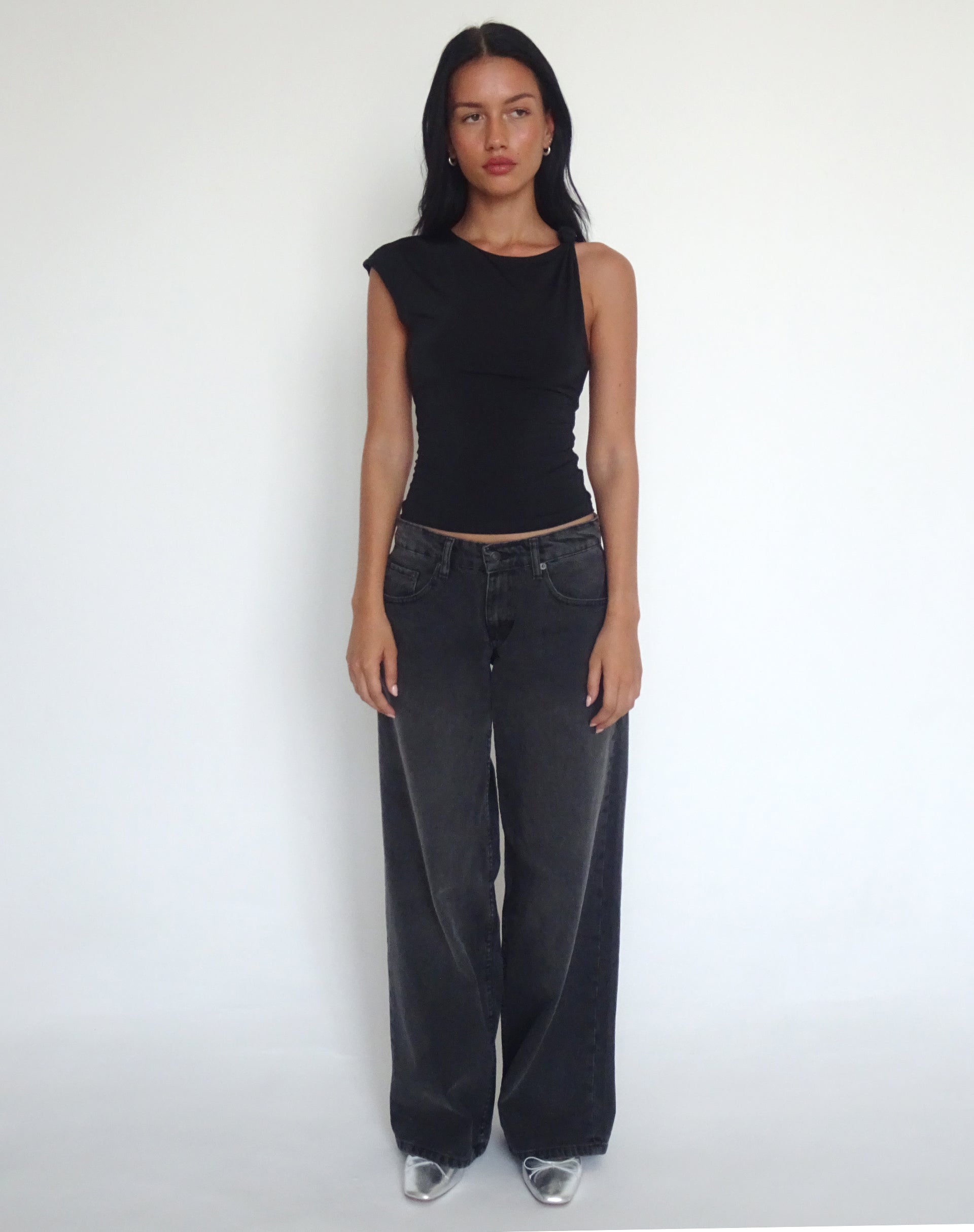 Afbeelding van Cambrie Asymmetrische Mouwloze Top in Zwart