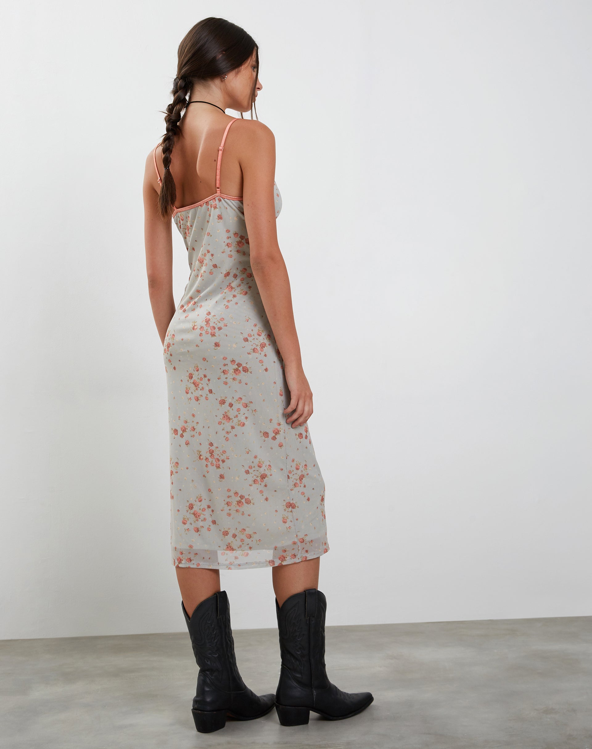 Afbeelding van Camelia Mid Dress in Ditsy Rose Cluster