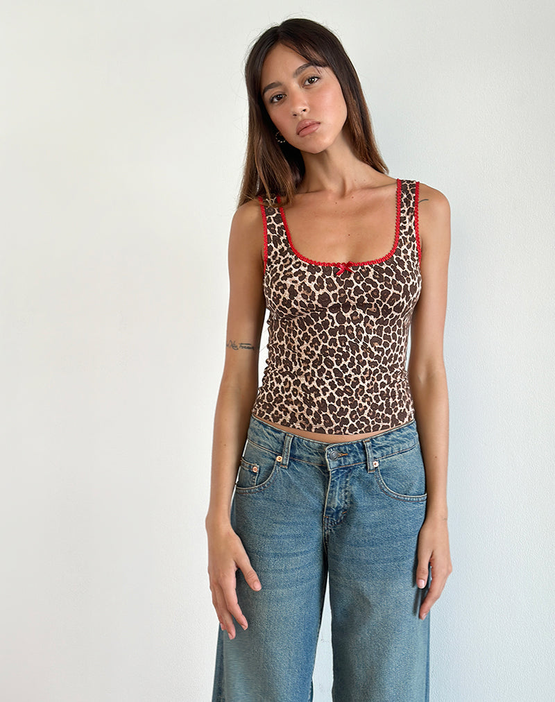 Afbeelding van Carillo Vest Top in Rar Leopard Sandstorm met rode bies