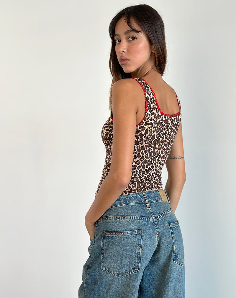Afbeelding van Carillo Vest Top in Rar Leopard Sandstorm met rode bies