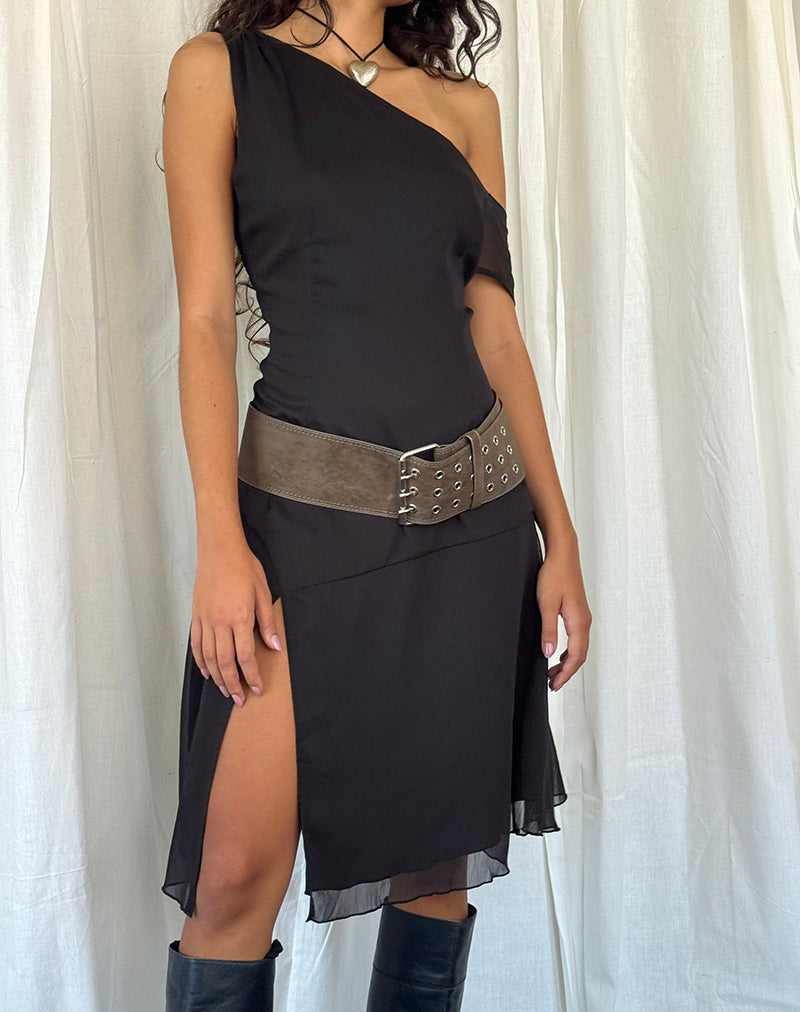 Afbeelding van Carissa One Shoulder Chiffon Midi Dress in Zwart