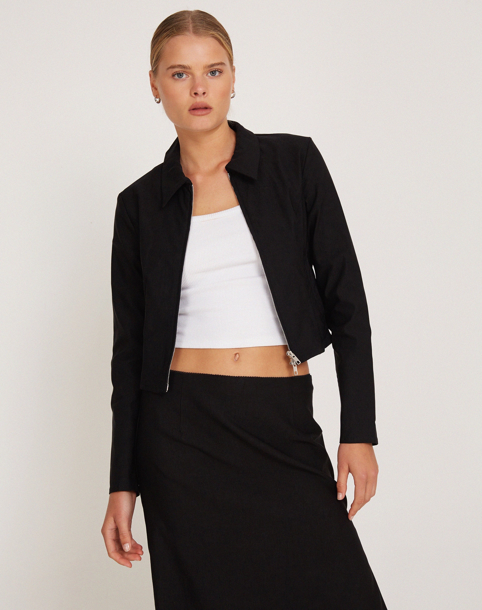 Afbeelding van Carson Cropped Jacket in Zwart