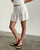 Afbeelding van Cathyna Crochet Shirred Mini Rok in Popeline Wit