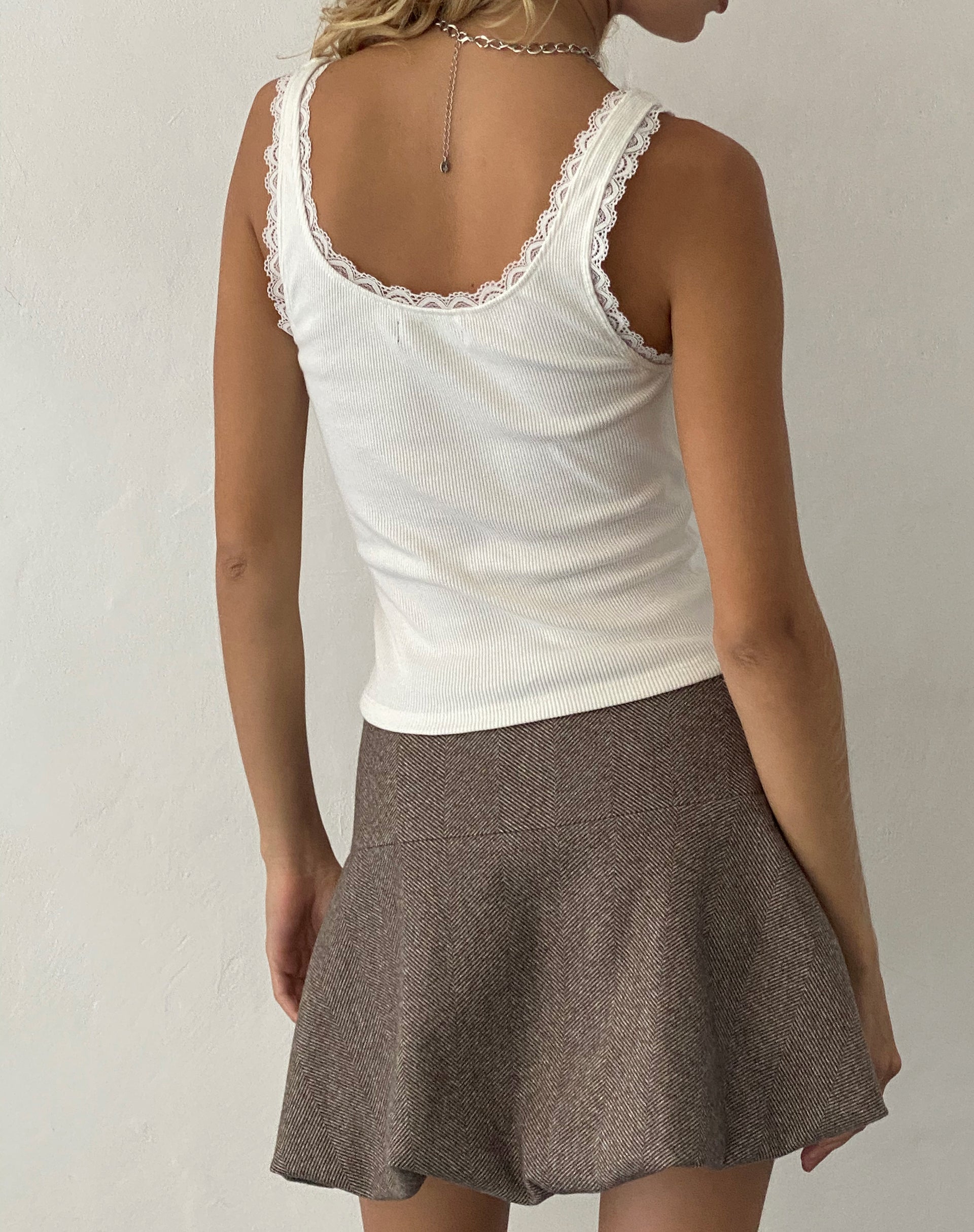 Afbeelding van Celina Puffball Mini Rok in Donkerbruin Tailoring