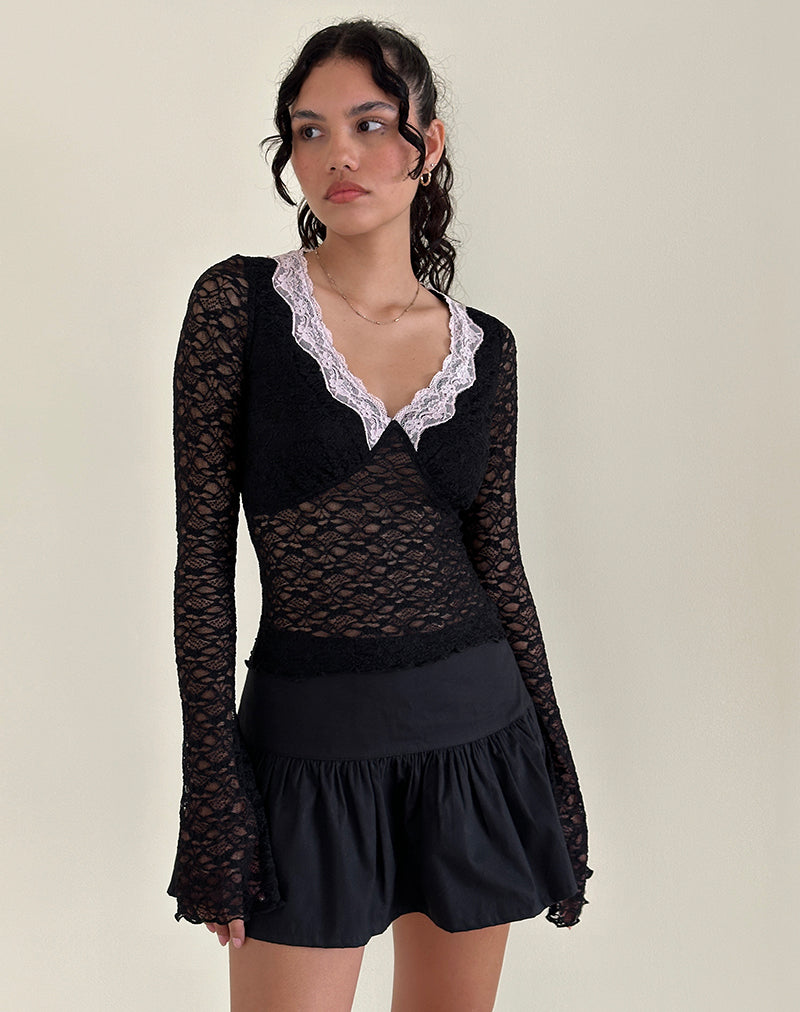 Chantal kanten top in zwart met roze rand