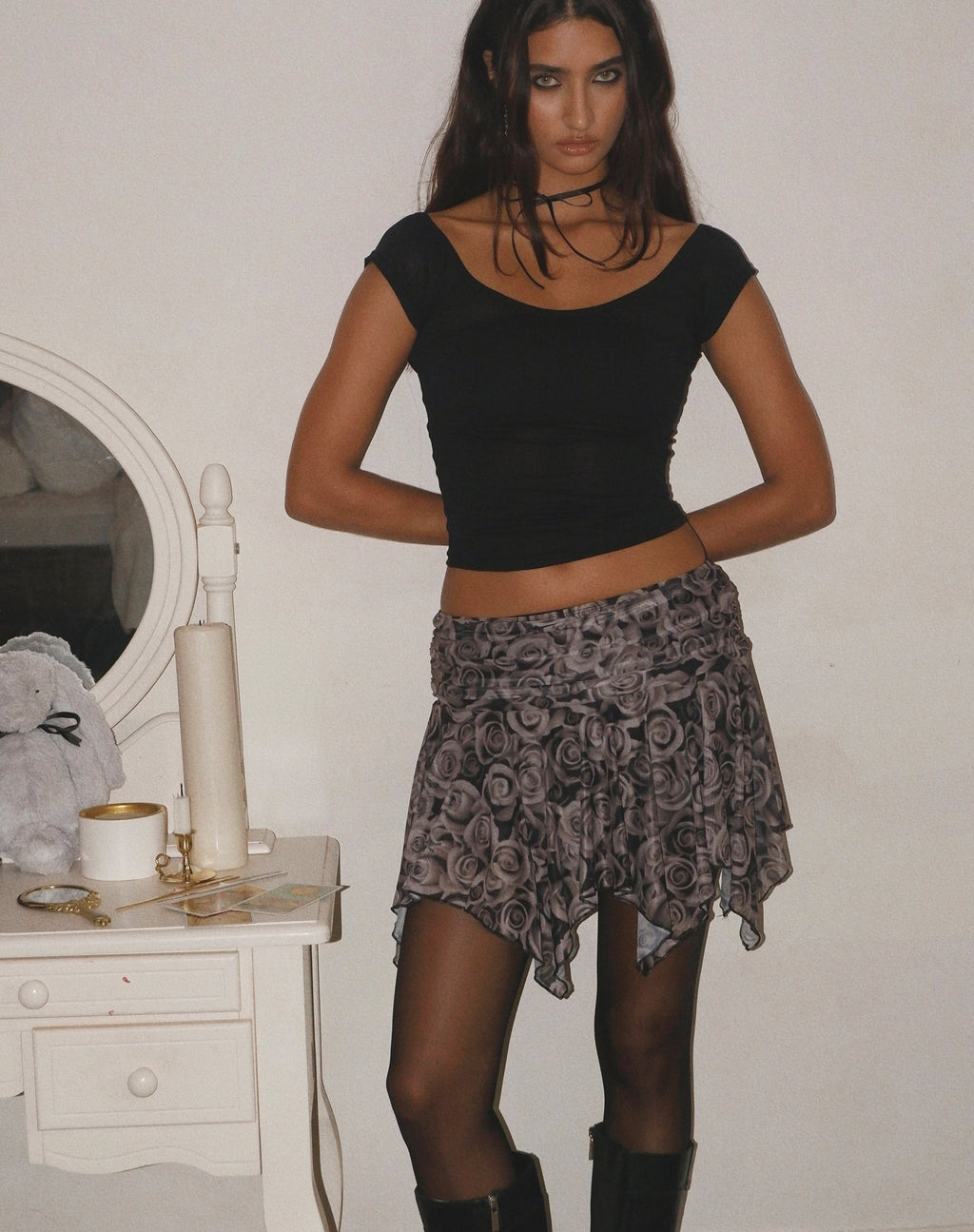 Charya Off The Shoulder Top in Zwart