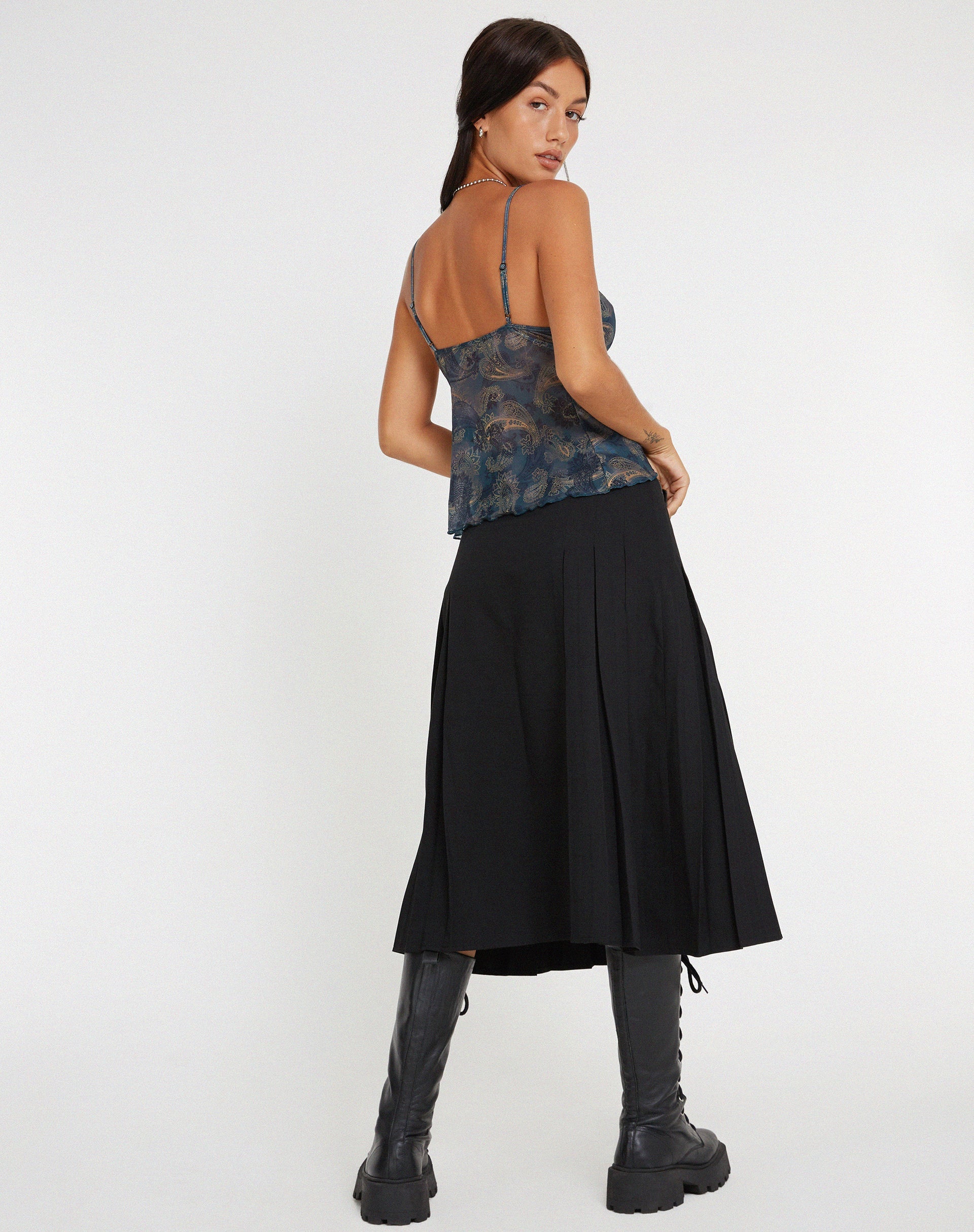 Afbeelding van Cojira Mesh Vlinder Top in Tonal Blue Paisley