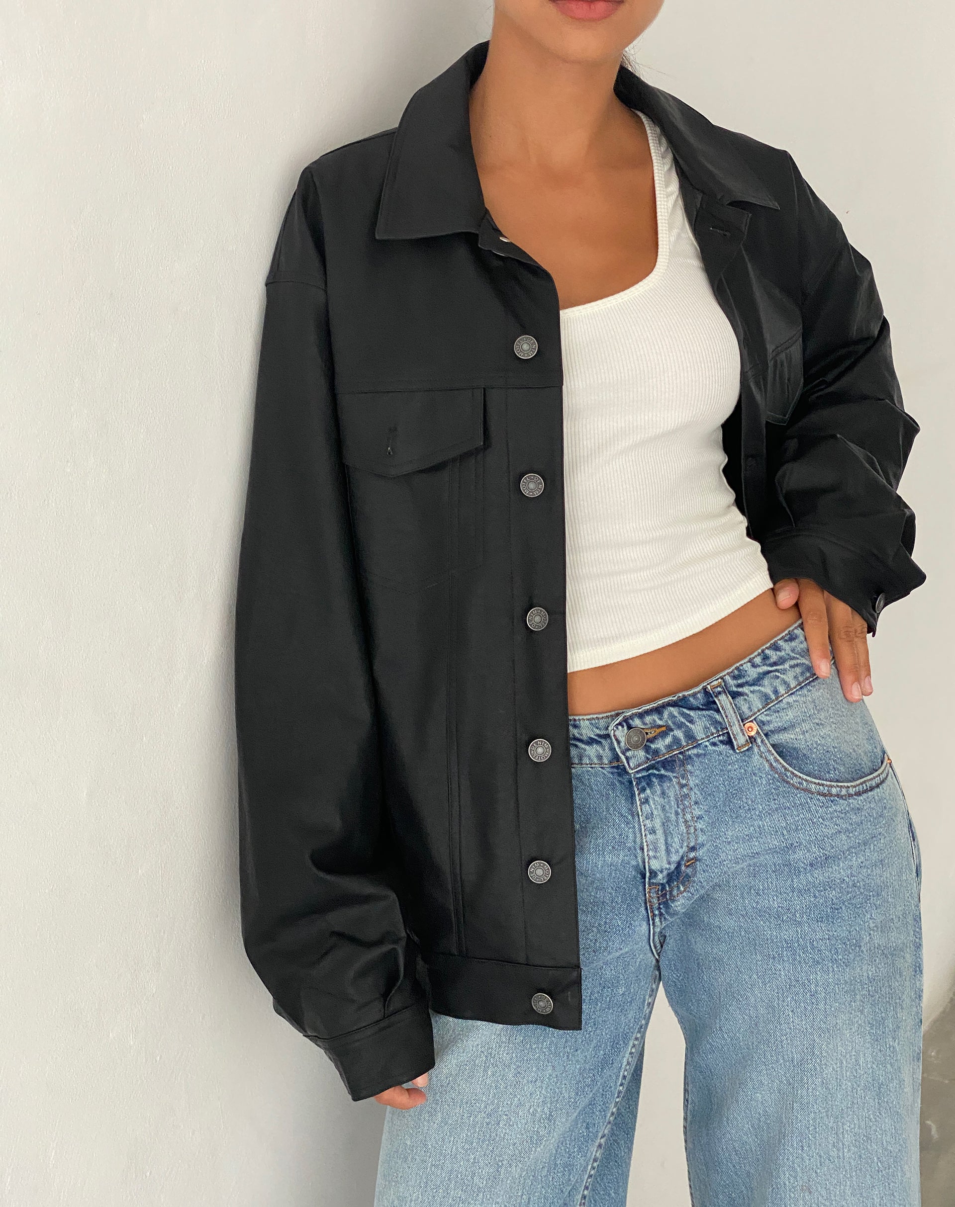 Afbeelding van Colleen oversized Moto jas in PU zwart