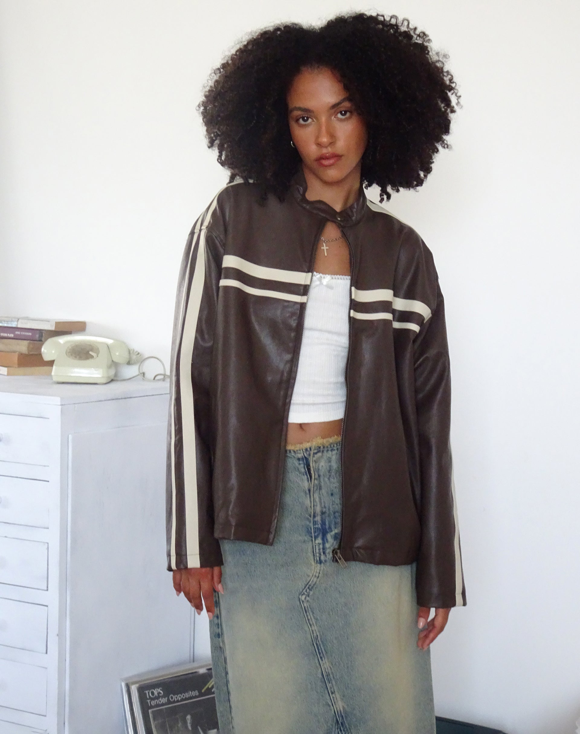 Afbeelding van Colton Jacket in PU Chocolade met Ivory Stripe