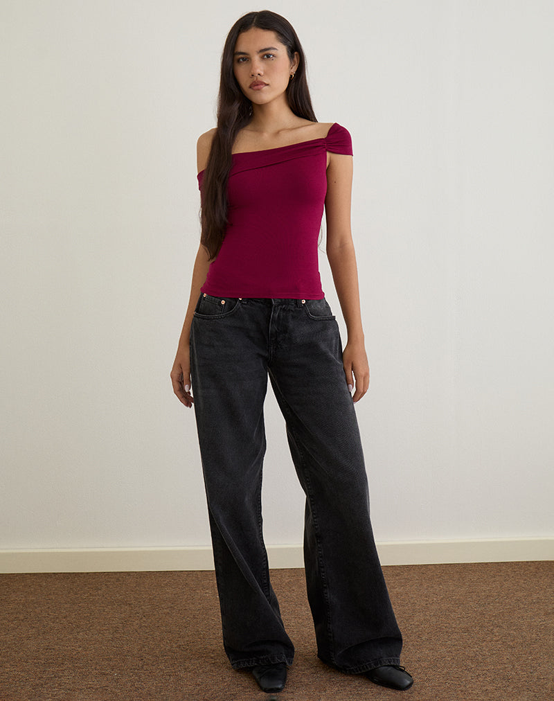 Afbeelding van Cuthbe Off the Shoulder Twist Top in Bourgondië