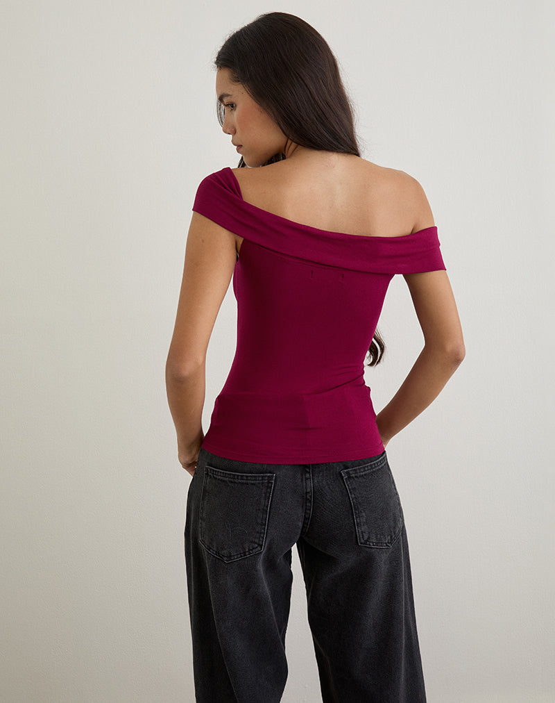 Afbeelding van Cuthbe Off the Shoulder Twist Top in Bourgondië