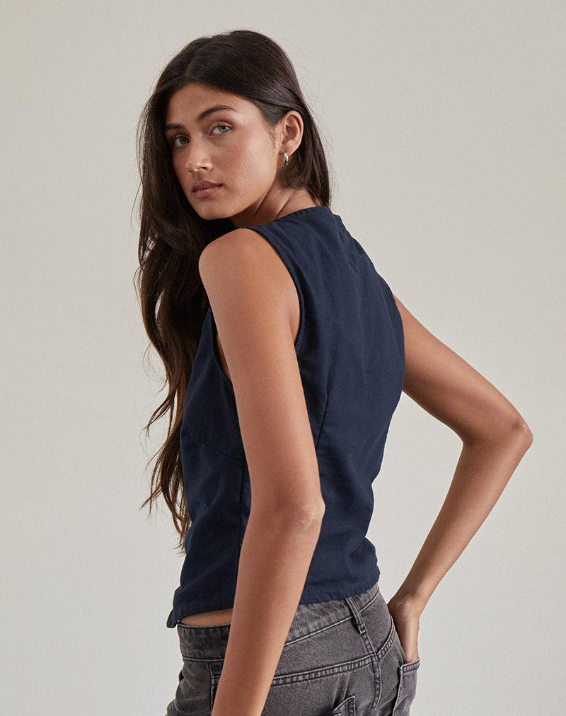 Afbeelding van Cyna Button Through Vest in Tapshoe met Rozenborduursel
