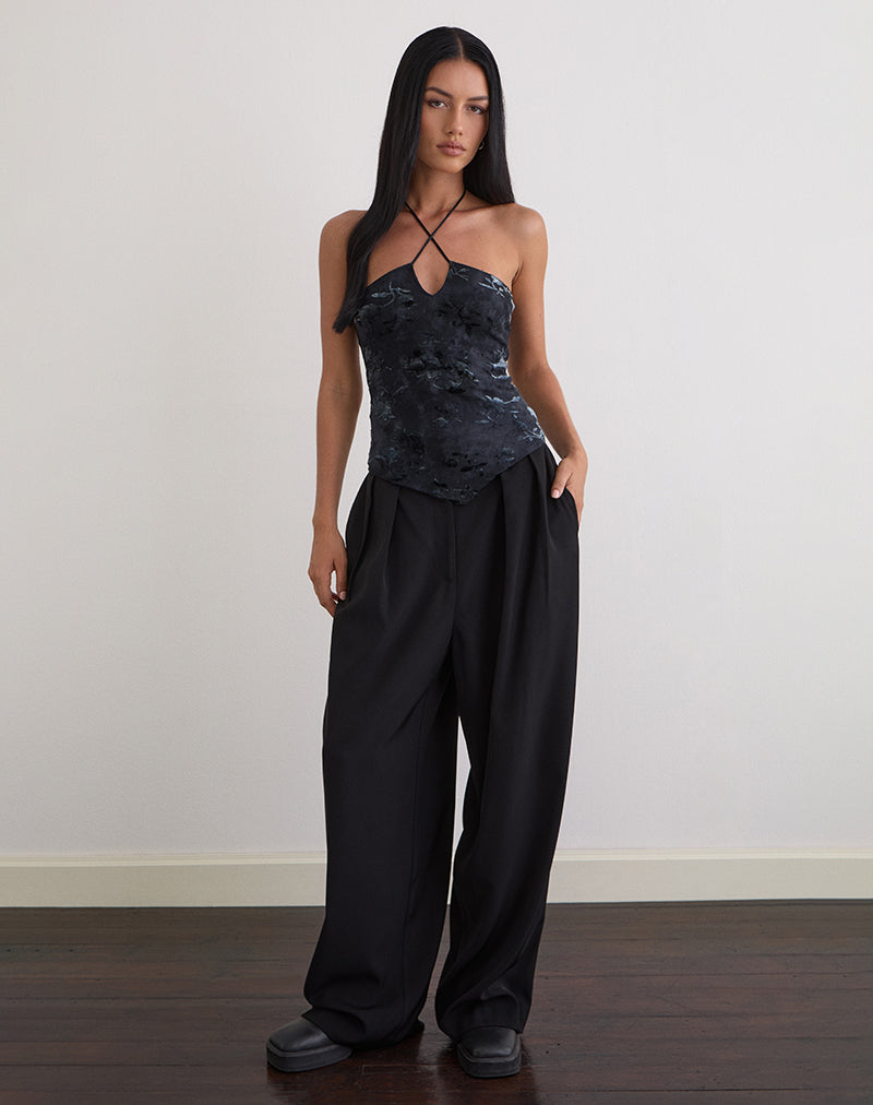 Afbeelding van Daiki Top met halterhals in bladfluweel Donkerblauw