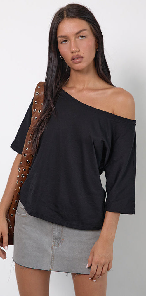 Afbeelding van Daman Off-The-Shoulder Basic Top in Zwart