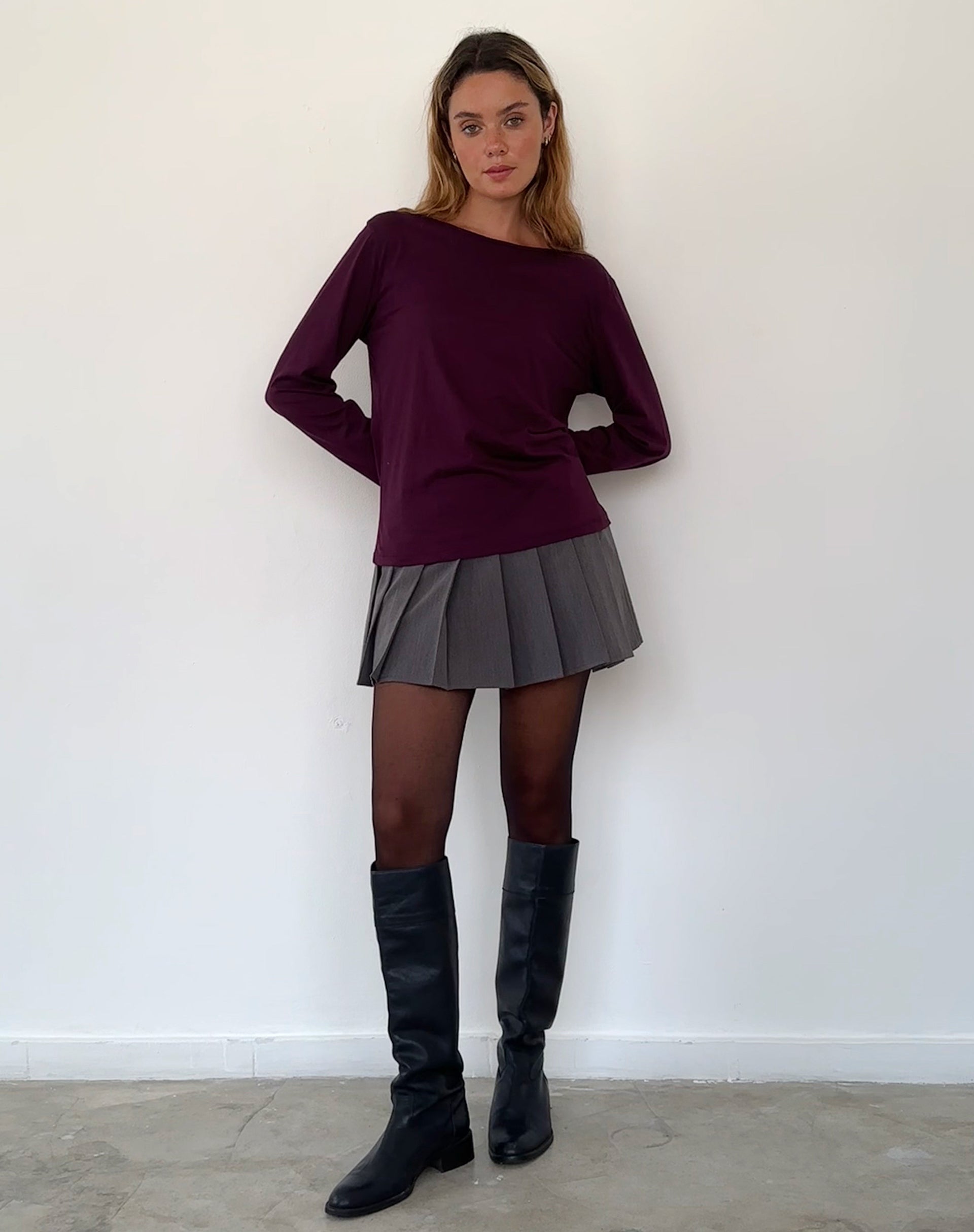 Afbeelding van Damon Baggy Top met lange mouwen in Oxblood Tissue Jersey