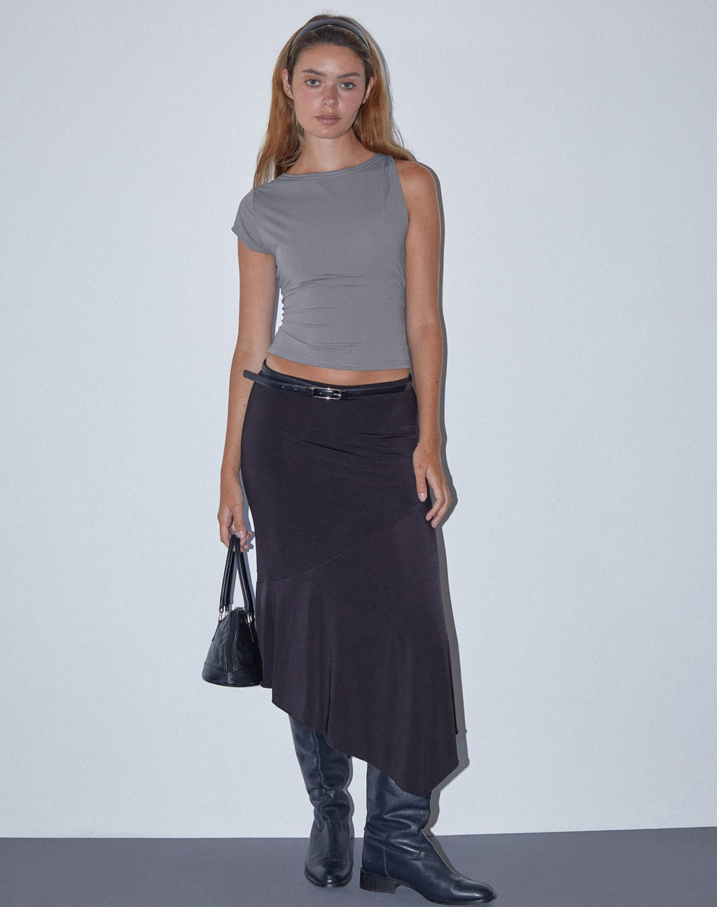 Dannas Asymmetrische Top in Grijs
