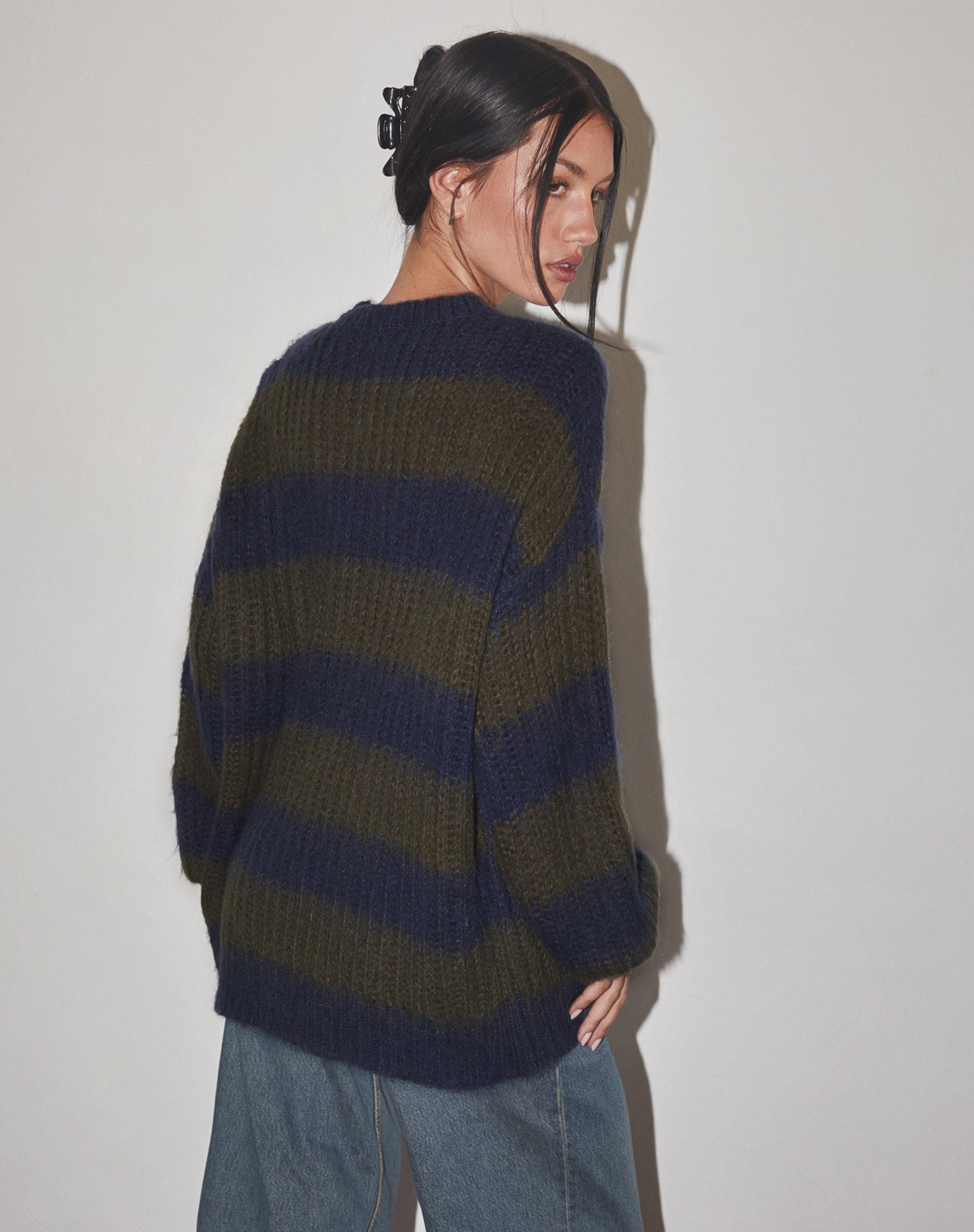 Afbeelding van Daren Gebreide Oversized Trui in Khaki en Marineblauwe Streep