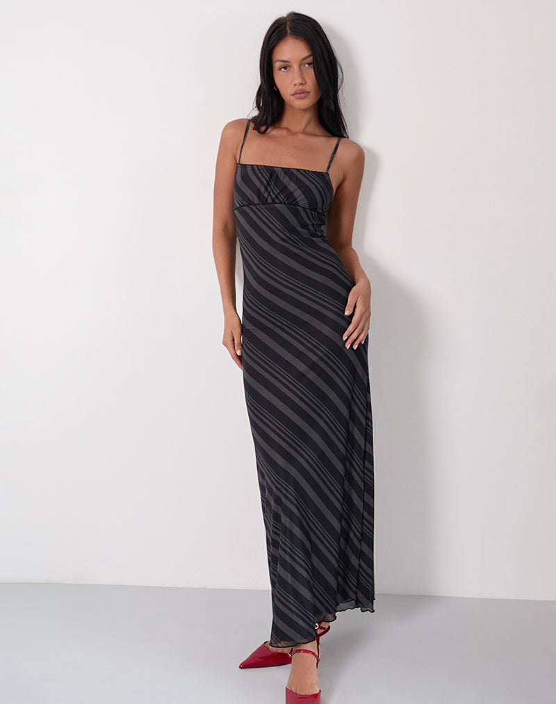 Darsih Maxi Dress in Onregelmatige Streep Grijs Zwart