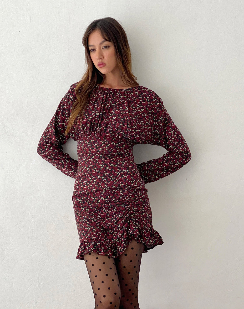 Dawsen Mini jurk met lange mouwen en ruches in donker rhoslyn ditsy print