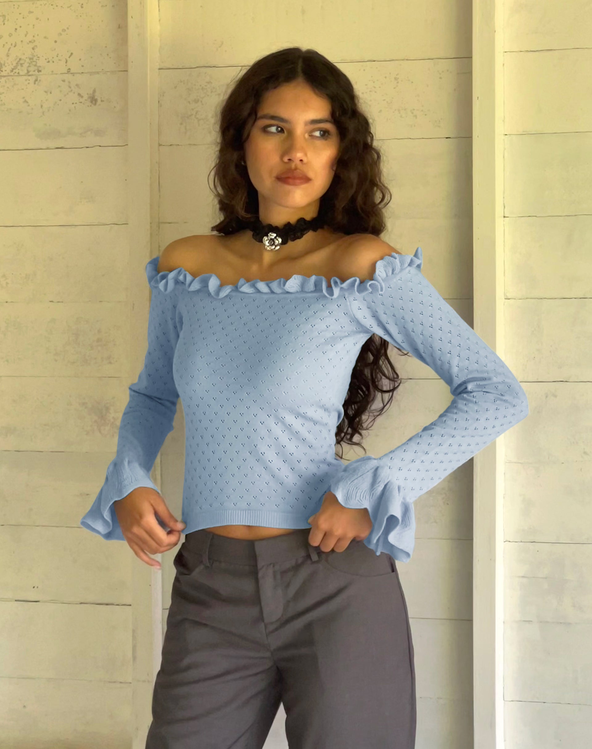 Afbeelding van Delaney Gebreide Franje Bardot Top in Baby Blauw