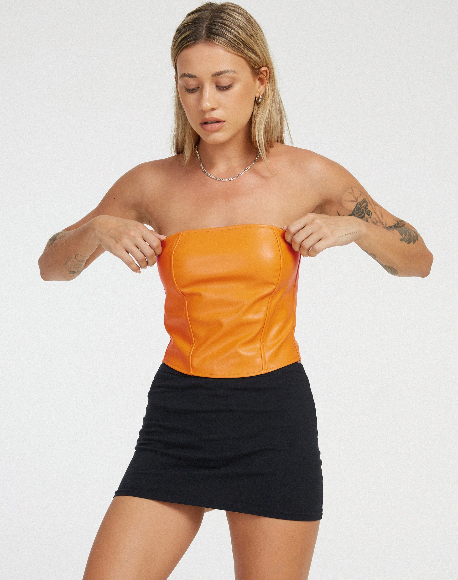 Afbeelding van Dena Corset Top in PU Neon Oranje
