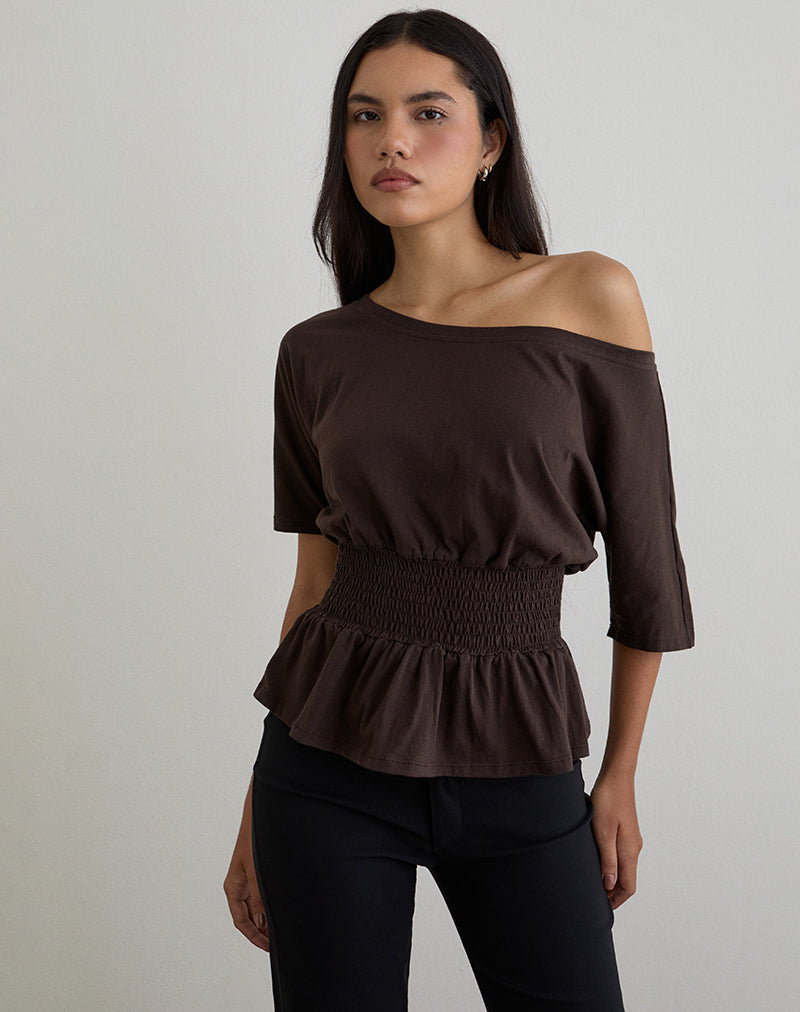 Domani Off the Shoulder Top in Chocolade