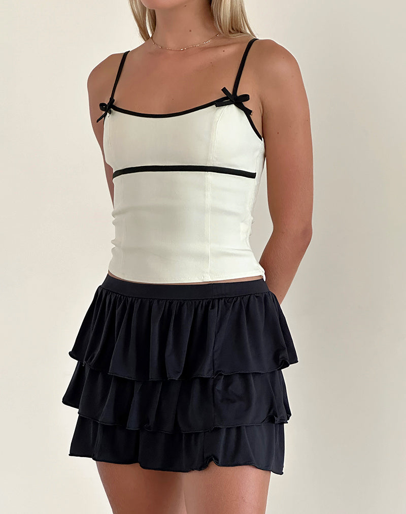 Duta Cami Top in crème met zwarte strikken