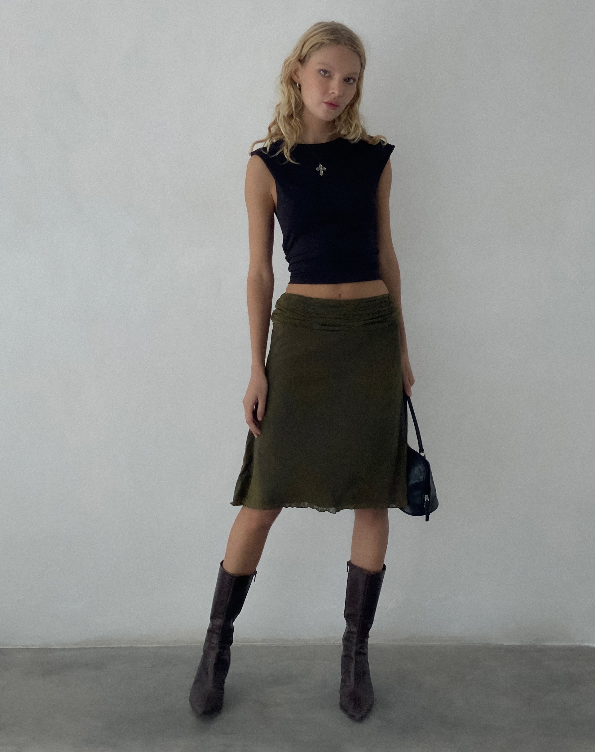 Afbeelding van Erato Midi rok in abstract botanisch donker olijfgroen