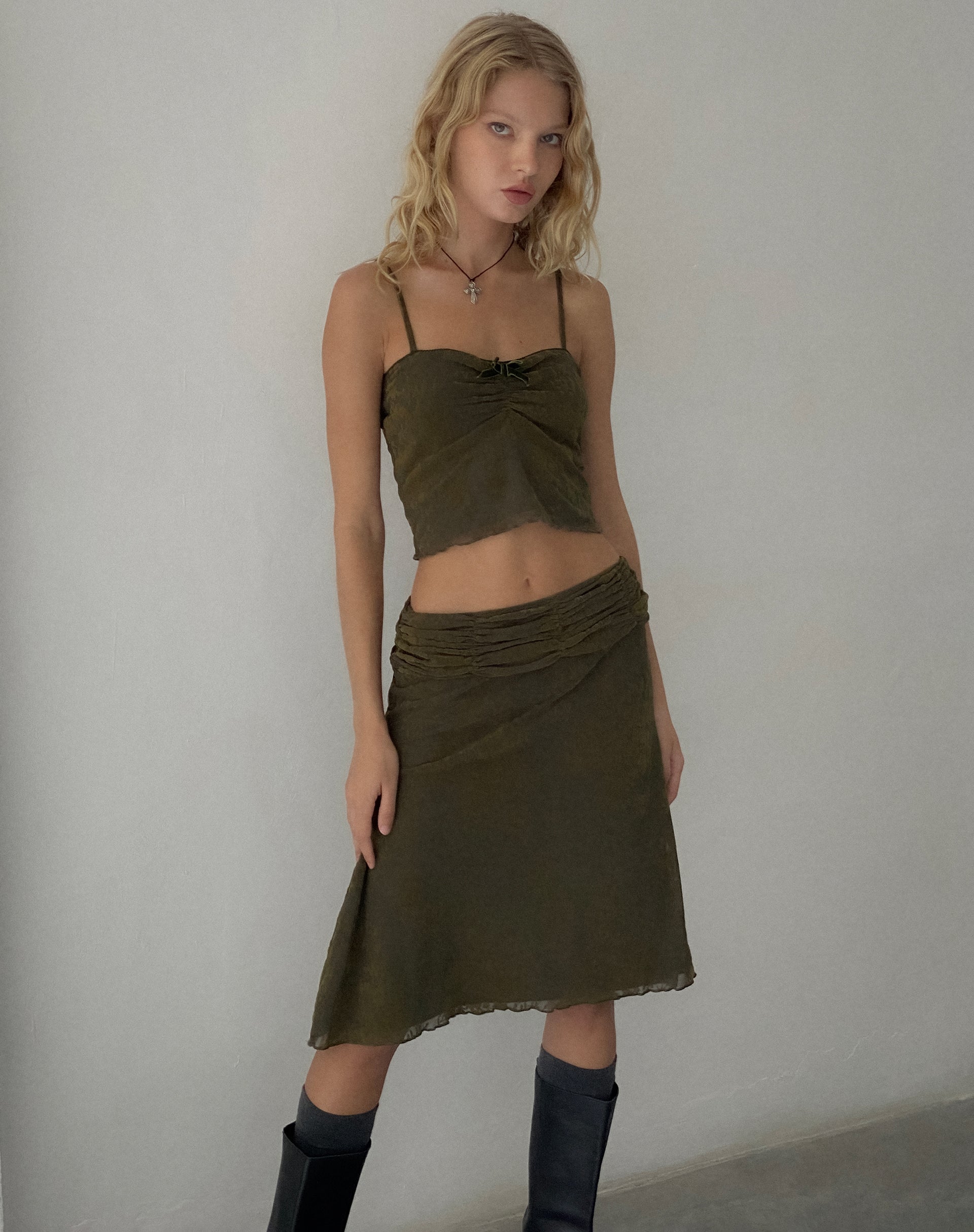 Afbeelding van Erato Midi rok in abstract botanisch donker olijfgroen