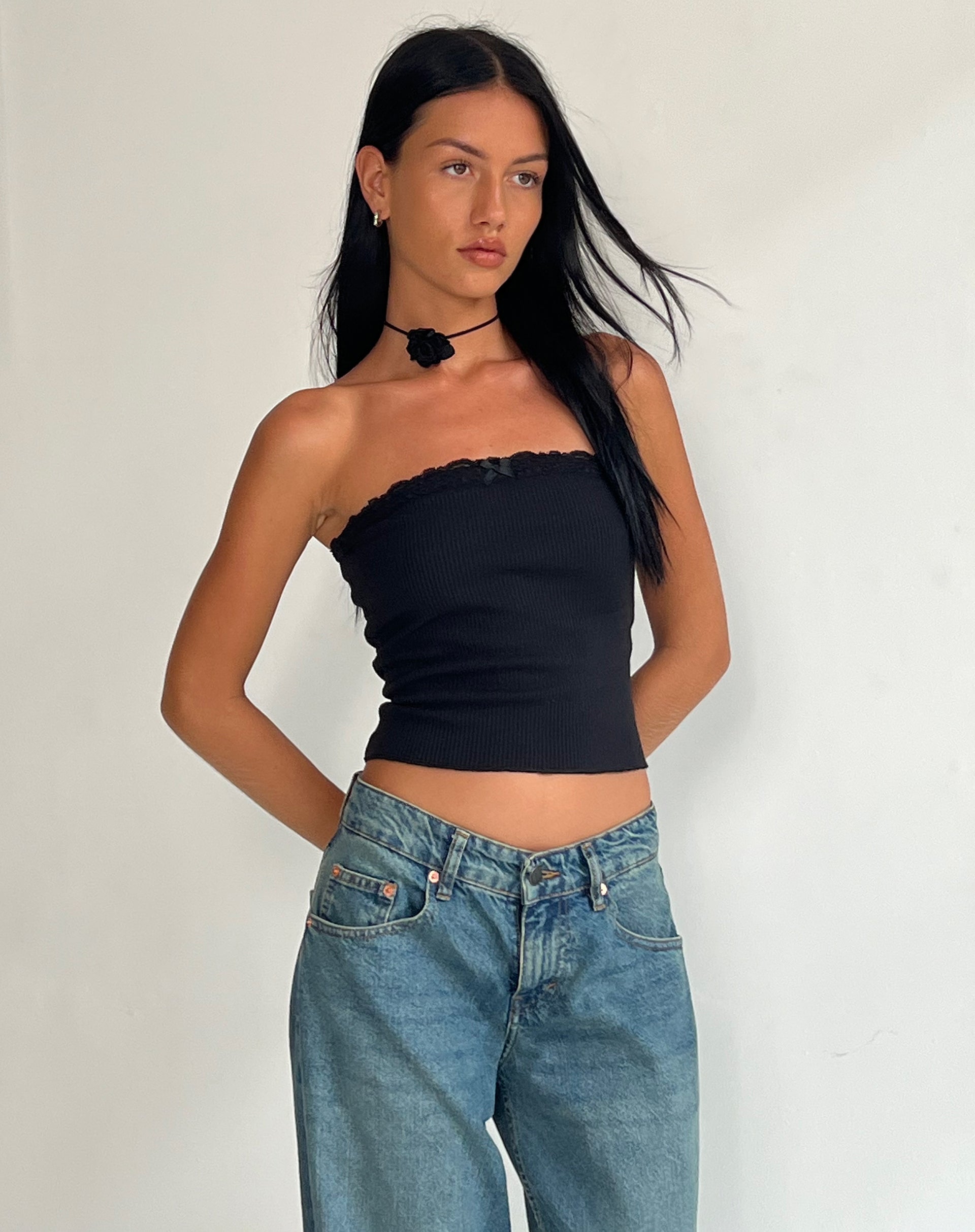 Afbeelding van Ernie Bandeau Rib Top in Zwart