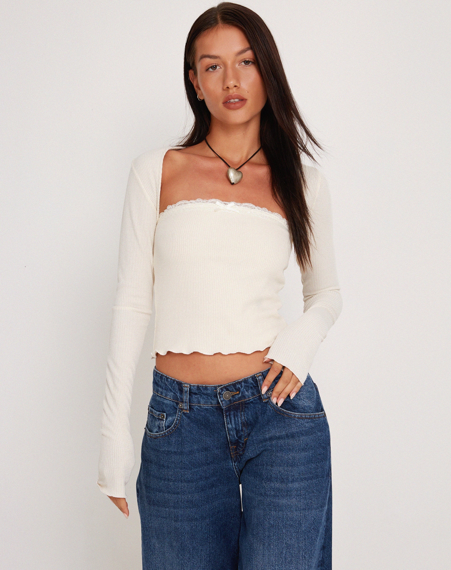 Afbeelding van Suri Rib Shrug Top in Ivoor