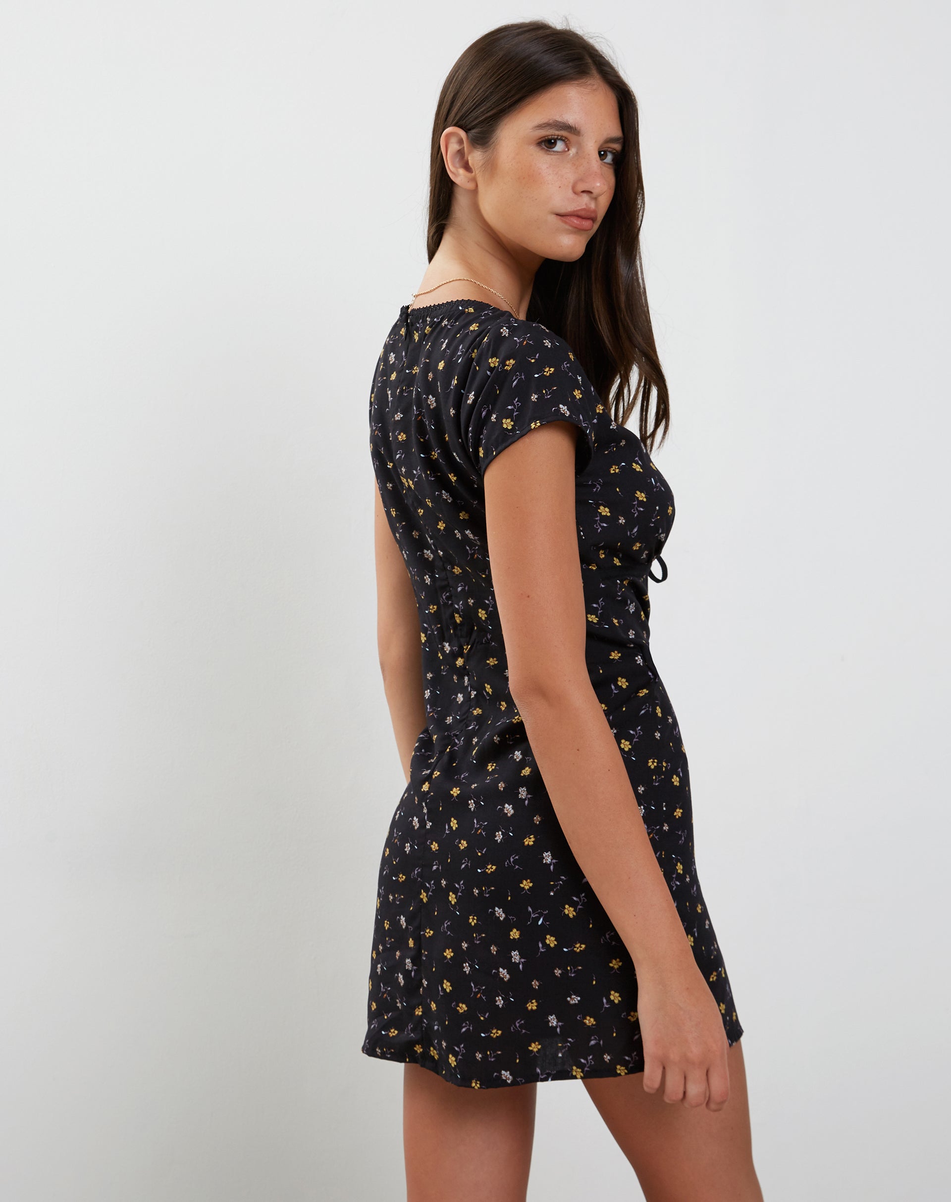 Afbeelding van Evilia Mini Dress in Pretty Petal Black