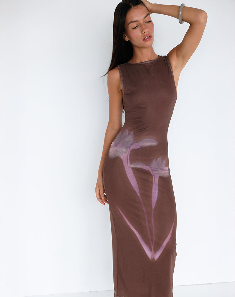 Fayola Maxi Dress in Vage Bloemenprint Bruin