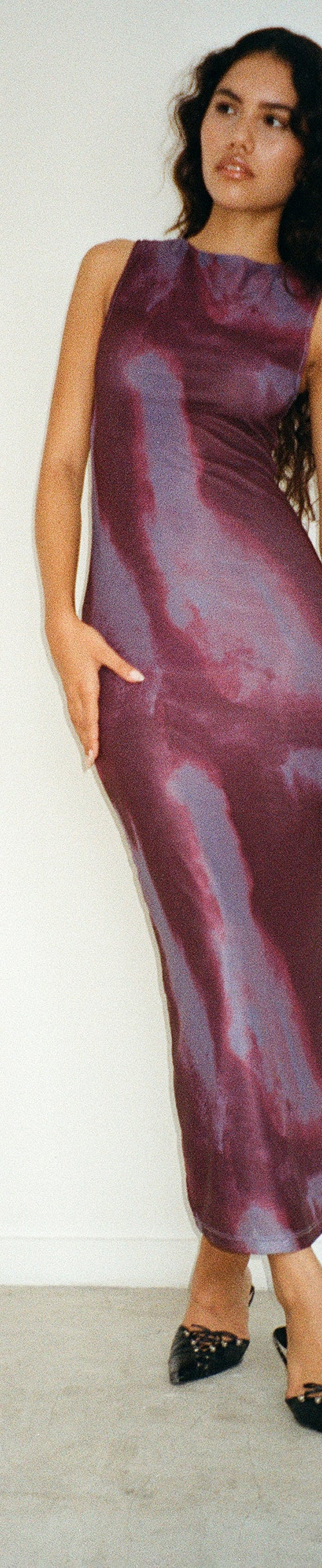 Afbeelding van Fayola Maxi Dress met print in aquarelwijn