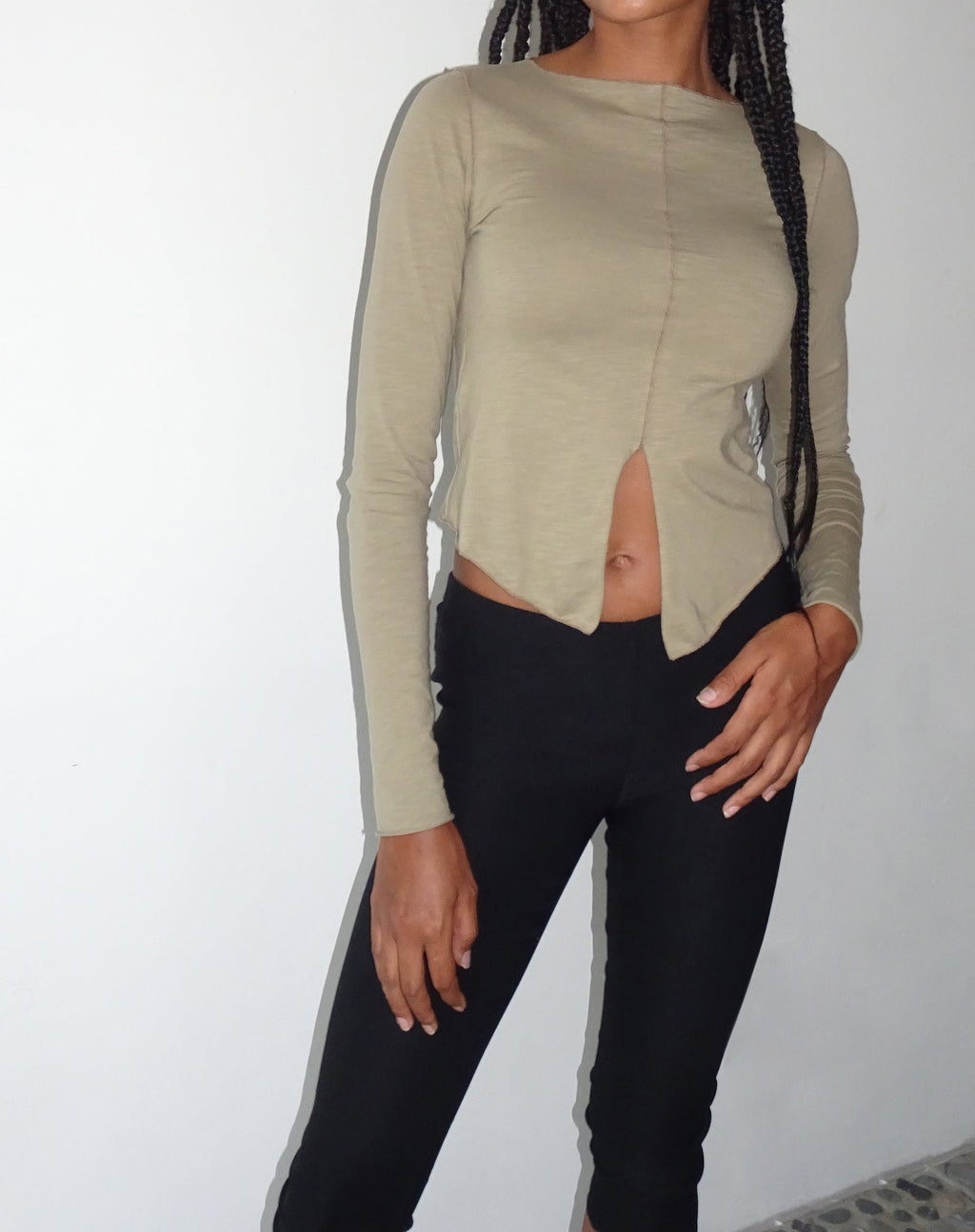 MOTEL X JACQUIE Fenrin Lange Mouw Vlinder Jersey Top in Londen Mist