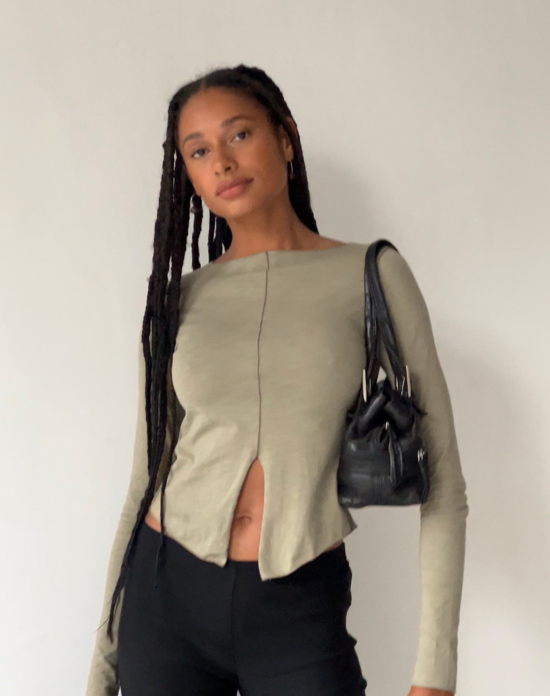 Afbeelding van MOTEL X JACQUIE Fenrin Lange Mouw Vlinder Jersey Top in Londen Mist