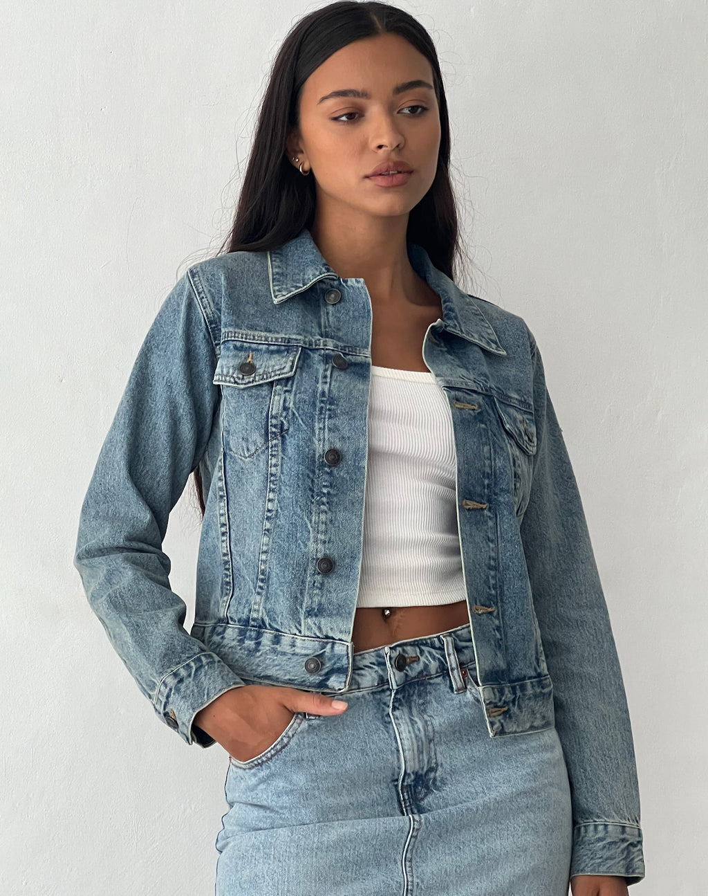 Denim jasje in blauwe wassing