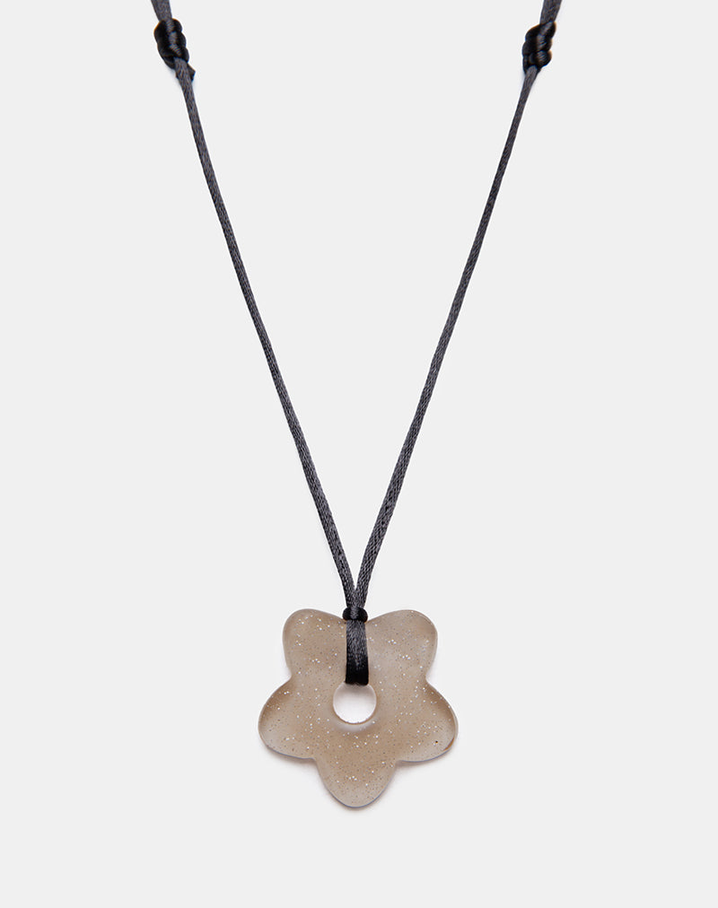 Bloemenketting in hars bruin