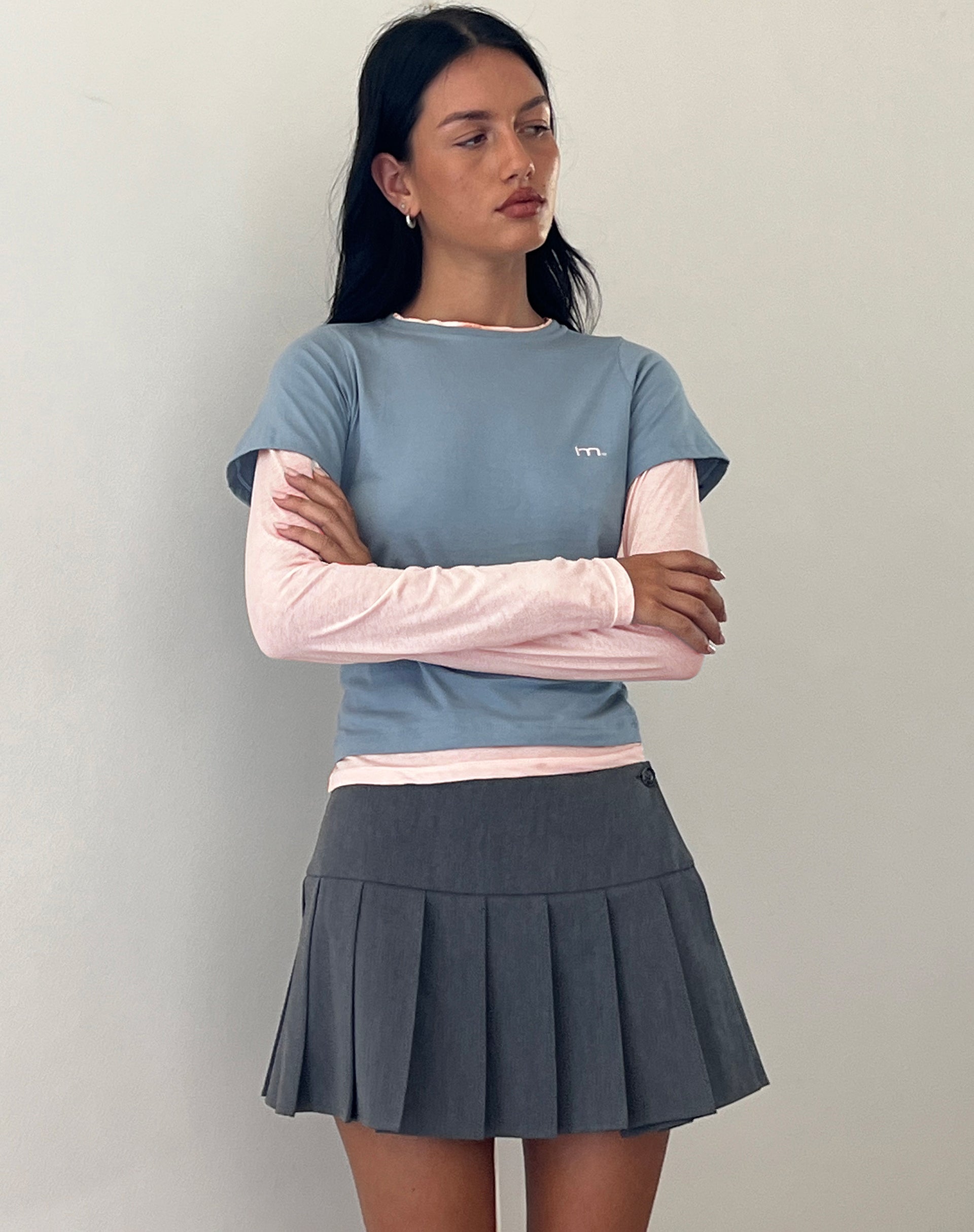 Afbeeldingen van Galen tweekleurige top met lange mouwen in lichtgrijs blush met 'M' borduursel