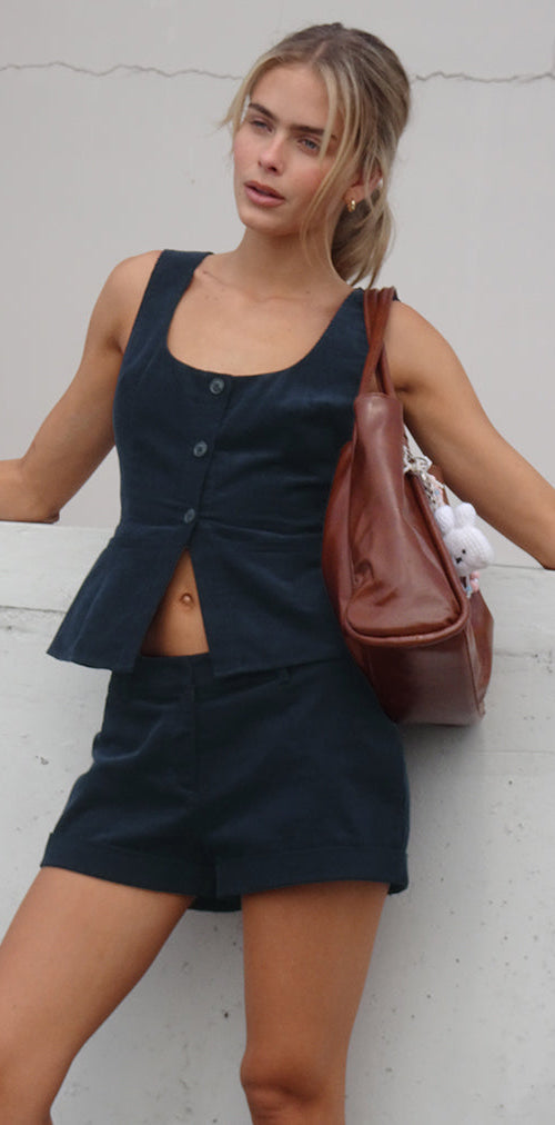 Afbeelding van Ganita Vest in Baby Cord Navy