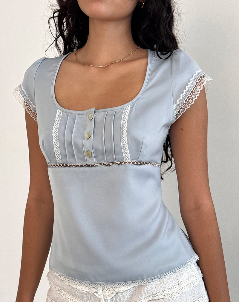Afbeelding van Gavrilla Top in satijn babyblauw
