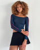 Afbeelding van Gavya Bardot Lange Mouw Top in Navy met Adrenaline Rode Streep