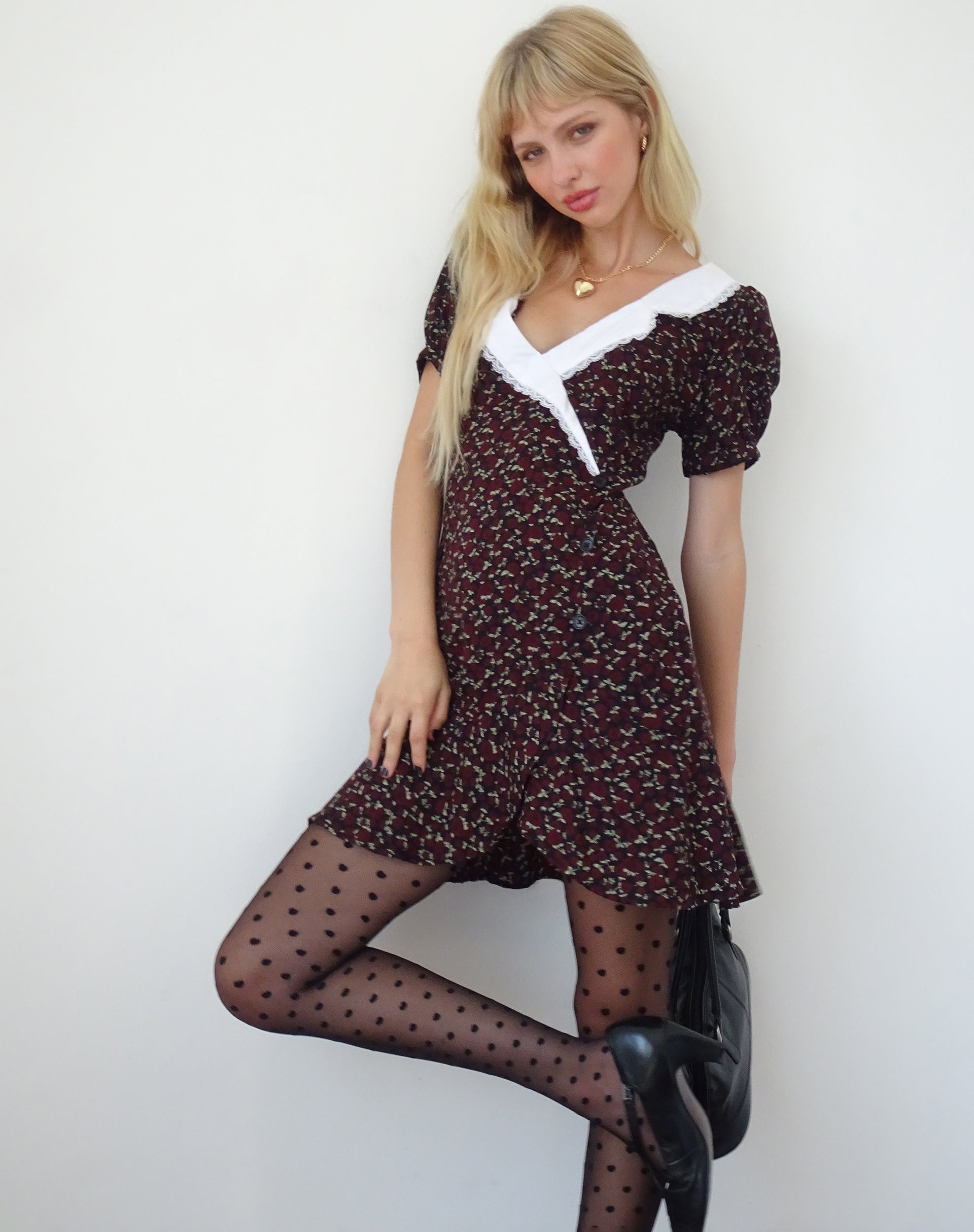 Afbeelding van Geles Mini Wrap Dress in Dark Rhoslyn Ditsy Print
